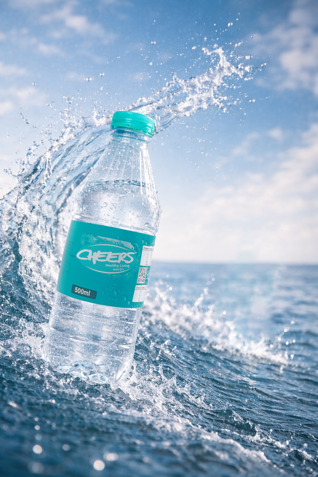 Cheers 500ml Turquoise Label bottle with an ocean splash
